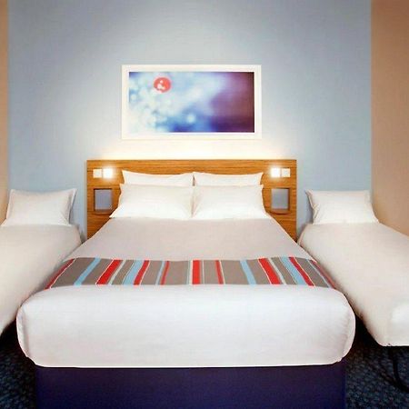 Travelodge Tunbridge Wells Εξωτερικό φωτογραφία